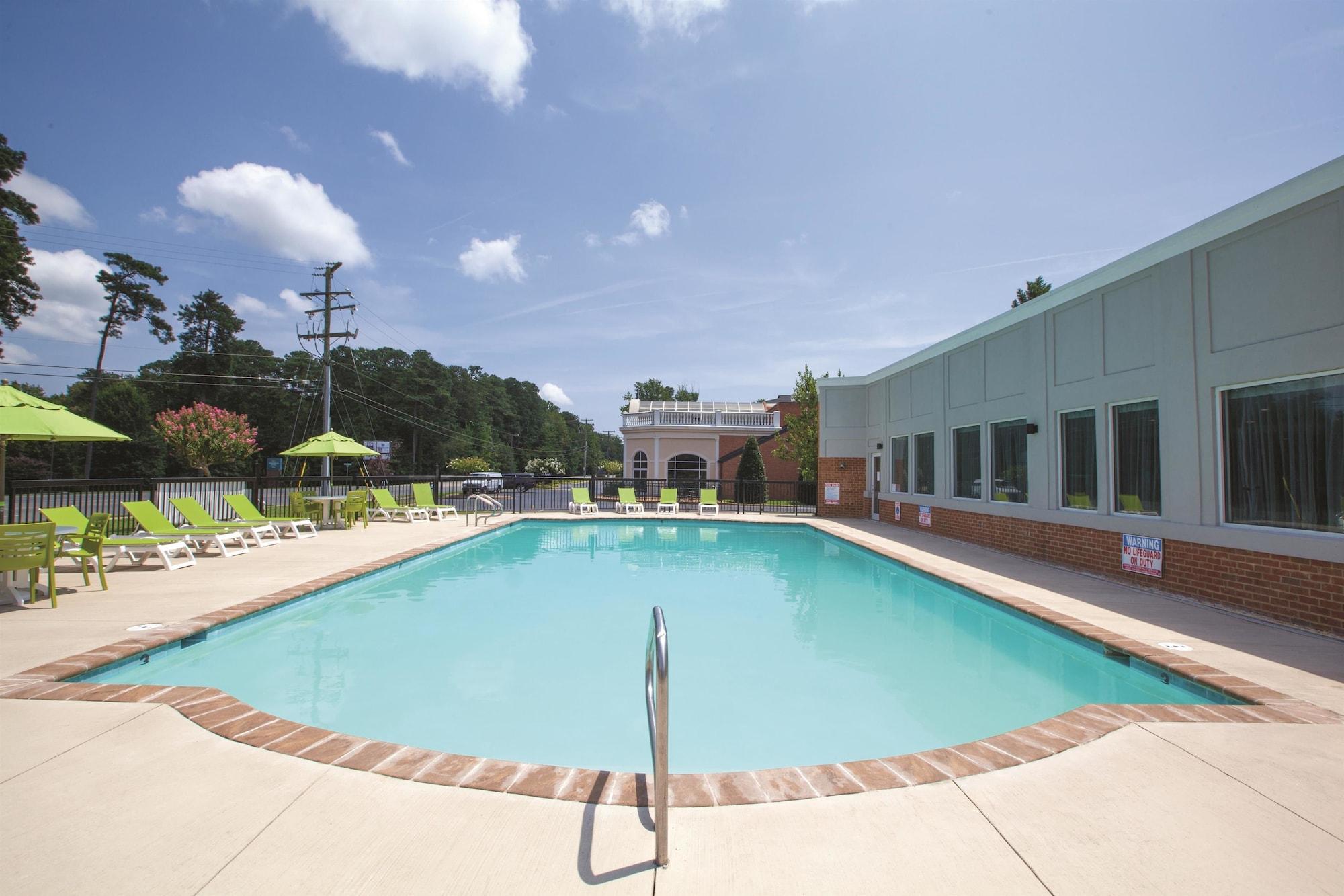La Quinta By Wyndham Williamsburg Historic Area Ξενοδοχείο Εξωτερικό φωτογραφία